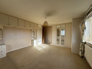 Bedroom 2a- click for photo gallery